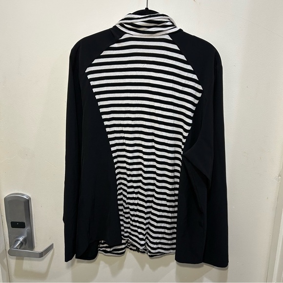 Chico’s Zenergy Black & White Striped Millers Long Sleeve Mix Panel Jacket - Picture 7 of 11